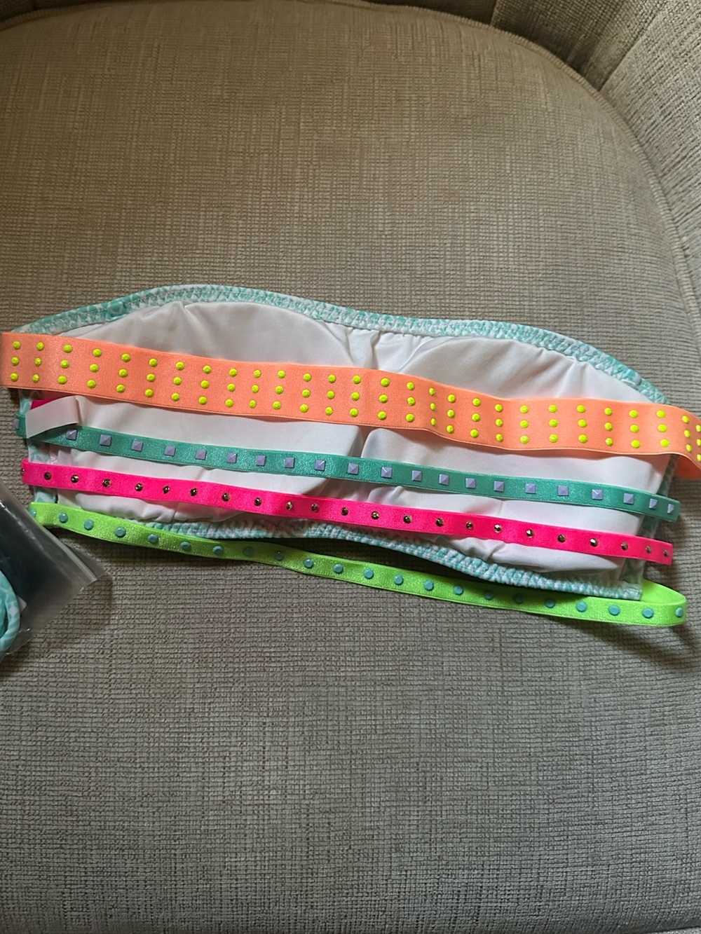 New Victoria’s Secret Bikini Swim Top Studded Straps Sz M